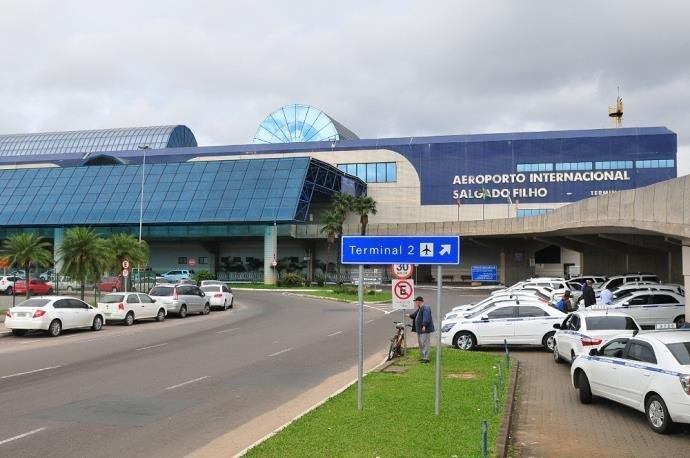 Começa cobrança para acesso ao aeroporto Salgado Filho (RS)