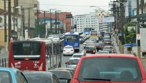 Transporte público perde usuários em metrópoles ao redor do mundo