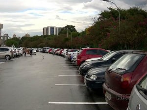 MP quer multa de R$ 1 milhão por abuso nos estacionamentos da Lagoa (RJ)
