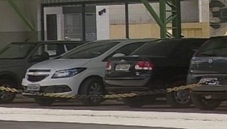 Motoristas gastam em média R$ 179 por mês em estacionamentos de Ribeirão Preto
