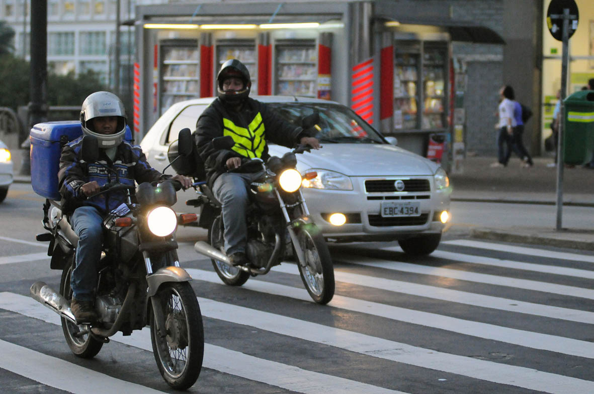 Proibição de motos na pista expressa da Marginal Pinheiros está em vigor