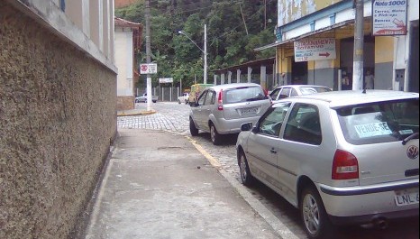 Concessão para estacionamento rotativo é proibida em Friburgo (RJ)