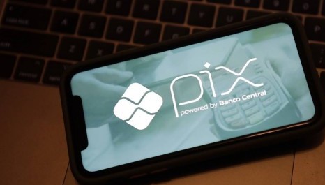 Pix poderá ser usado em pedágios, estacionamentos e transporte público, prevê BC