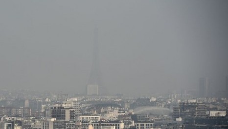 Poluição faz Paris decretar rodízio de carros pela terceira vez