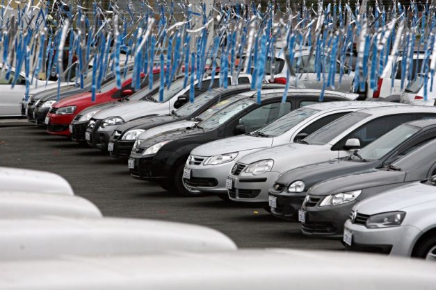 Vendas de carros usados crescem 5,9% no ano