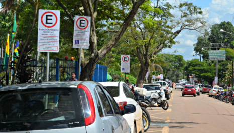 Secretaria alerta sobre estacionamento irregular (Votuporanga)
